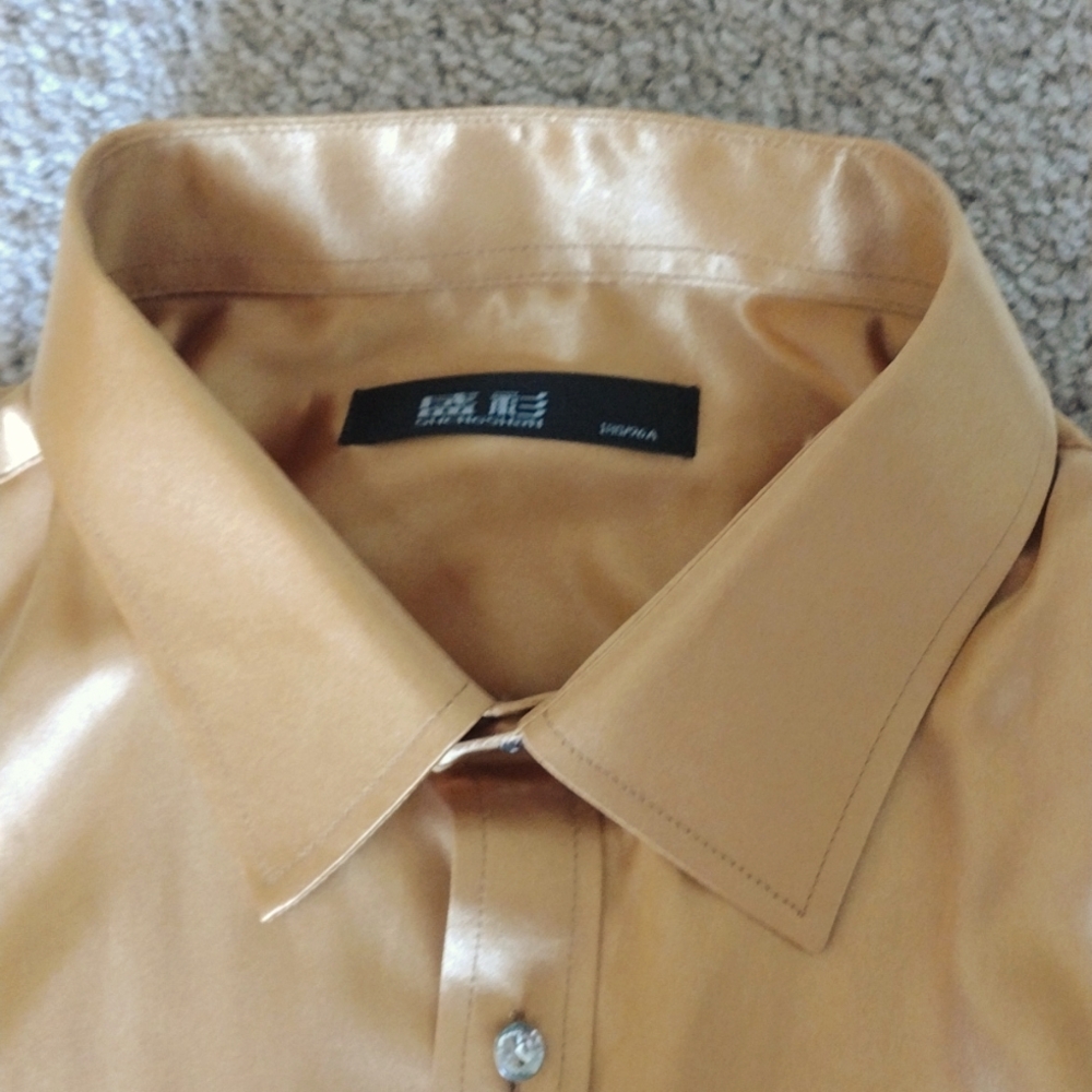 Shirt - Picture 2 of 3